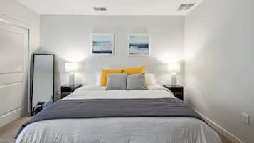 2 soveværelser, strygejern/strygebræt, weekendseng, gratis Wi-Fi