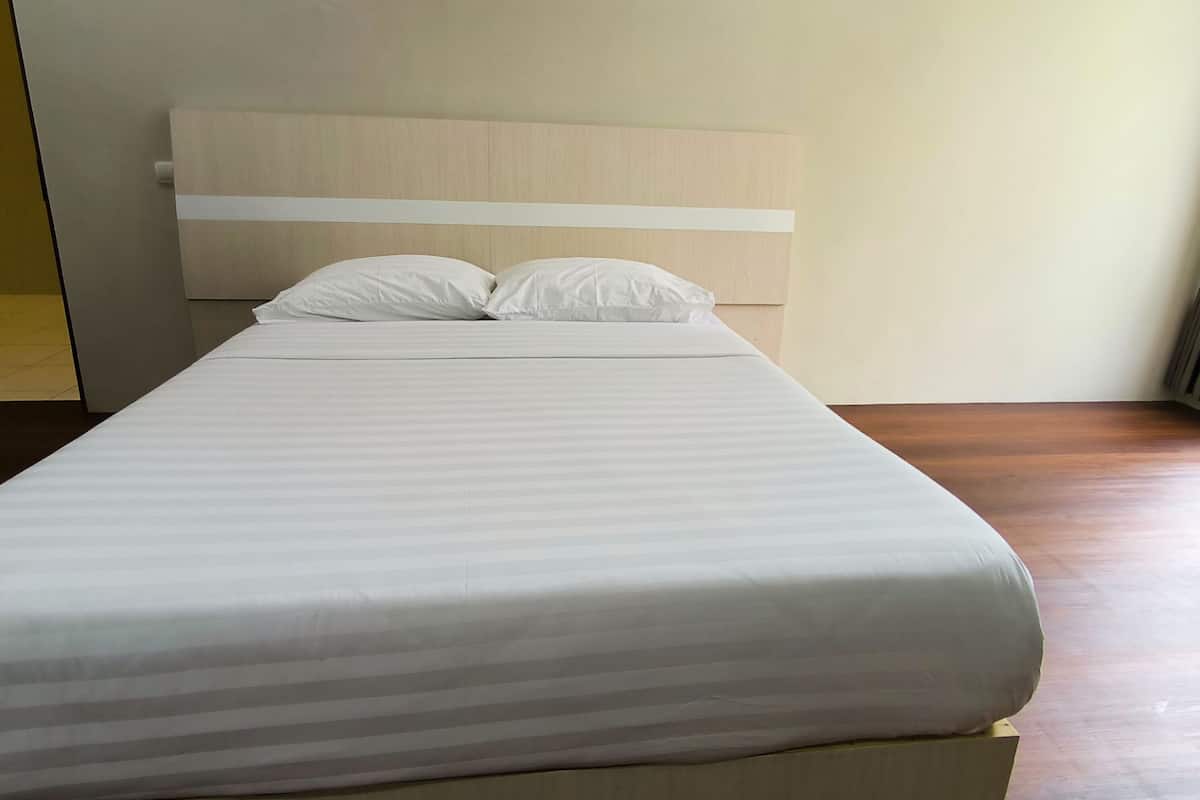 Deluxe Double Room | WiFi (free), bed sheets