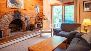 Unclassified image, 5 of 22, button - Charming Okemo Home: Hot Tub, Fireplace, Sleeps 9 (Ludlow)