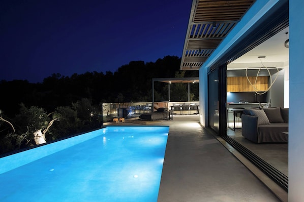 Piscine extérieure