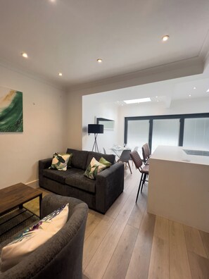 Smart-tv och en stereo