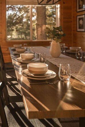 Dining - Cozy Cabin Close to Lake Cascade w/ Hot Tub (Cascade)