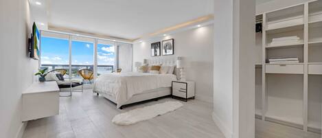 3 bedrooms, desk, iron/ironing board, WiFi