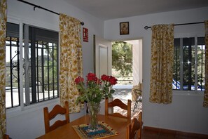 Dining - Finca Aguaillo - 20 min walk to the village (Competa)