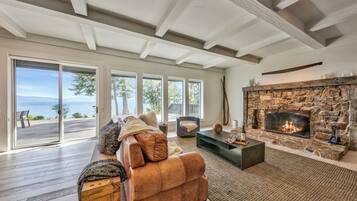 Smart TV, fireplace, video games, books