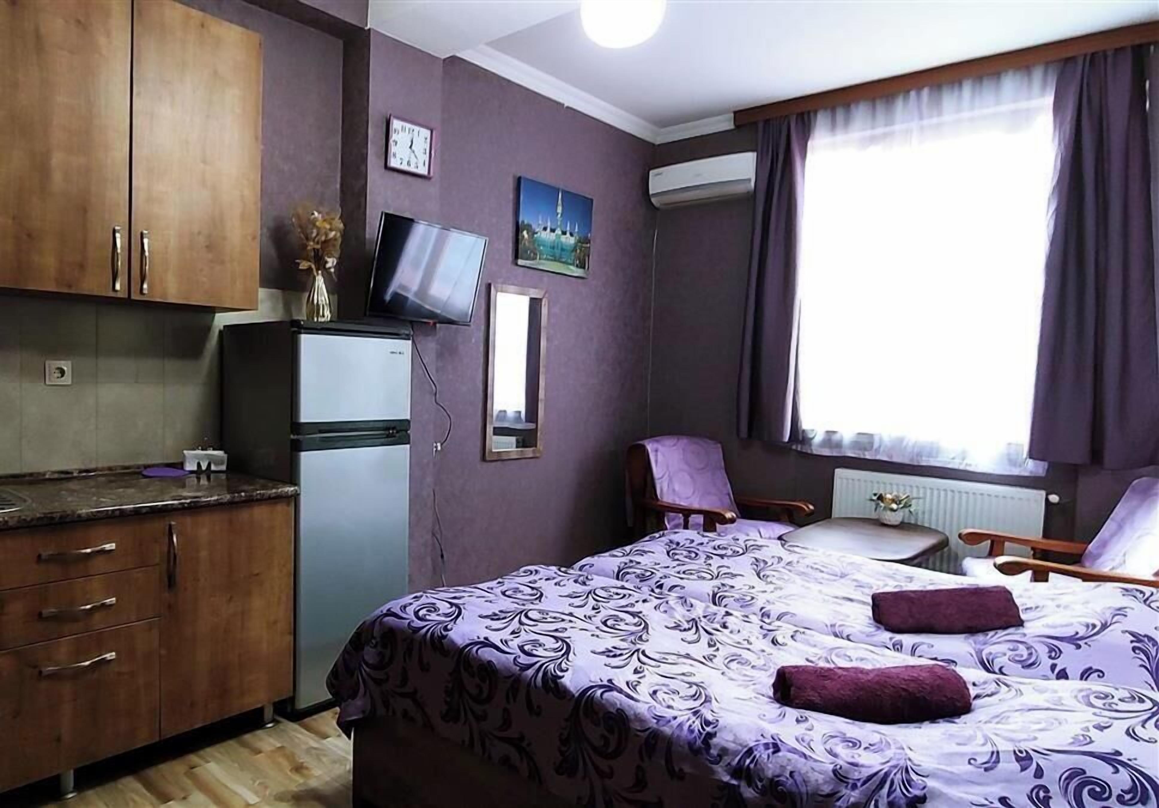 Standard Double Room | 1 bedroom, iron/ironing board, free WiFi, bed sheets