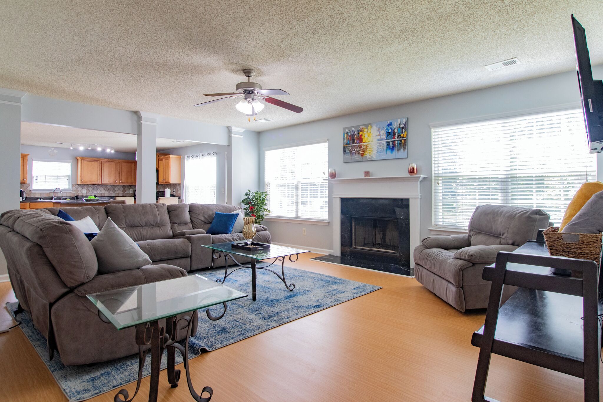 Large Family Friendly Home Near Atlanta & Airport 30+ Day Available