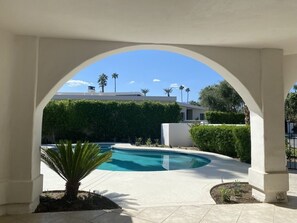 A heated pool - Incredible 5 Bedroom 4 Bath Private Pool Home in Indian Wells (Indian Wells)