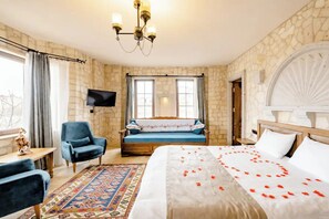 Comfort Triple Room, 1 King Bed, Smoking | Soundproofing, free WiFi, bed sheets - Castle Panorama House (Nevsehir)