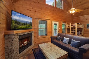 Smart TV, fireplace, DVD player