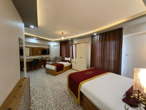 Premier Triple Room | Egyptian cotton sheets, premium bedding, down comforters