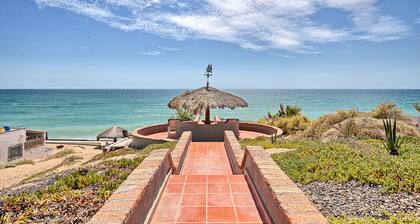 Casa de la Playa Barry Happy, perfect for family, oceanfront views, gameroom