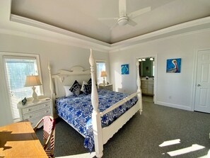 4 habitaciones, escritorio, tabla de planchar con plancha y wifi gratis 