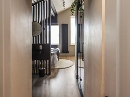 3 dormitorios, decoración individual, mobiliario individual