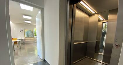 Living in a studio - Living in a Studio