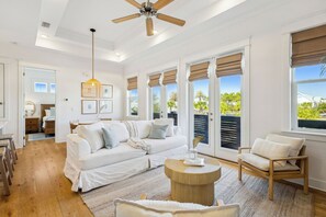 TV - Pinteresting Escape by Stay on 30a (Inlet Beach)