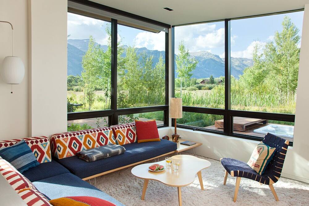 Main House and Guest House with Teton Views and Privacy