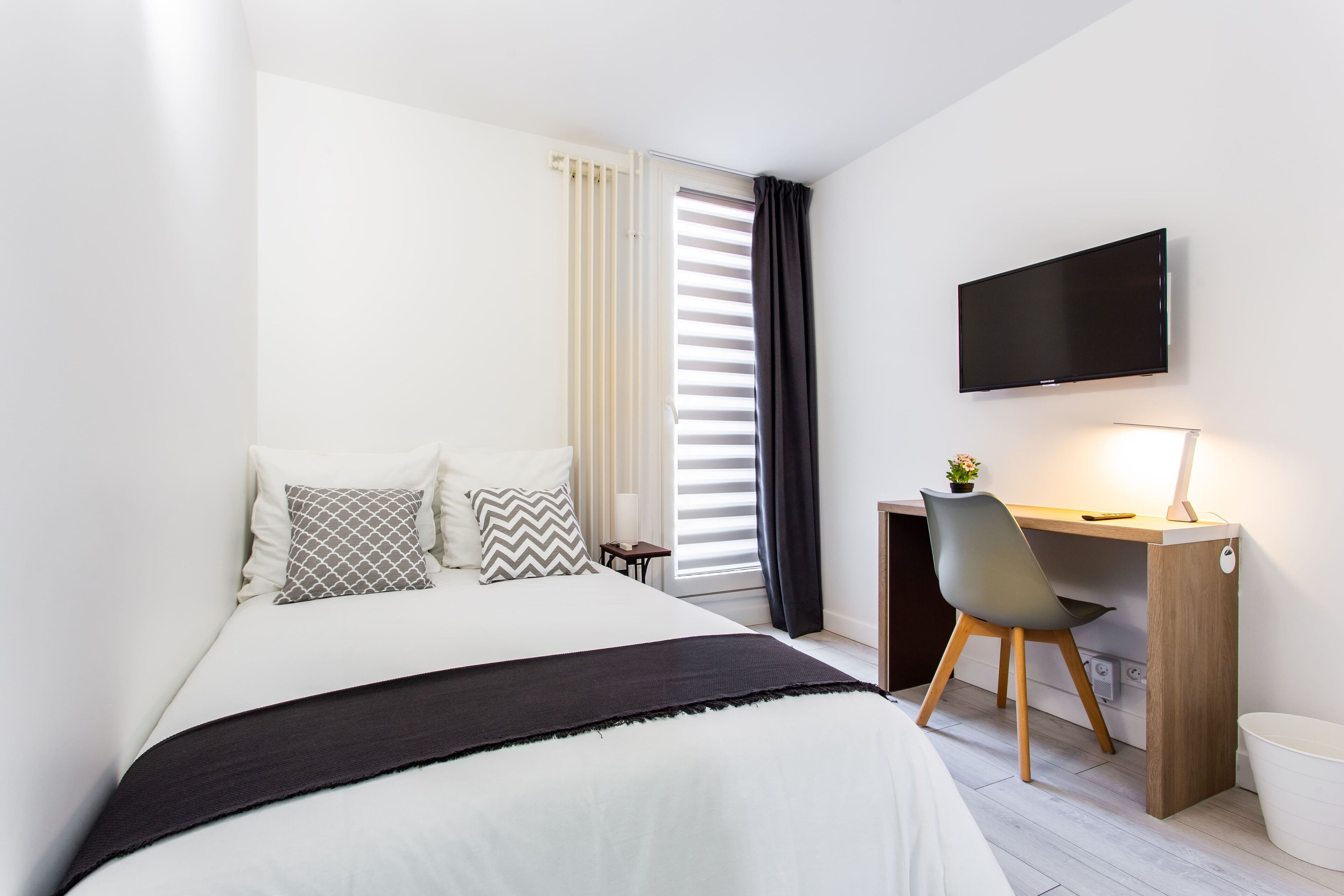 5 chambres, fer et planche à repasser, Wi-Fi gratuit, draps fournis