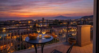 AMORE RENTALS - Appartamento Cielomare with Sea View and Balcony