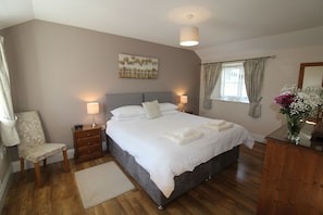 2 soverom, strykejern/-brett, wi-fi (inkludert) og sengetøy