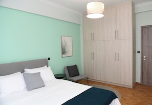 2 chambres, fer et planche à repasser, Wi-Fi gratuit, draps fournis