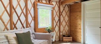 River/ Wooden Hottub Yurt in Nature