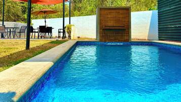 Utomhuspool