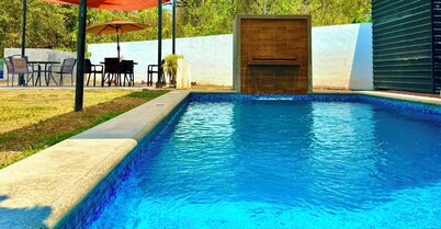 OFFER Excellent Private Residential House, Swimming Pool, Barbecue, Garden