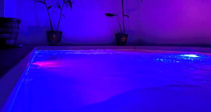 OFFER Excellent Private Residential House, Swimming Pool, Barbecue, Garden