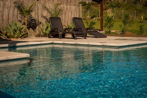 Seasonal outdoor pool, pool umbrellas, pool loungers - Muelles del Diablo Tranquilo (Punta del Diablo)
