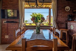 家庭獨棟房屋 | 遮光布/窗簾、熨斗/熨衣板、免費無線上網