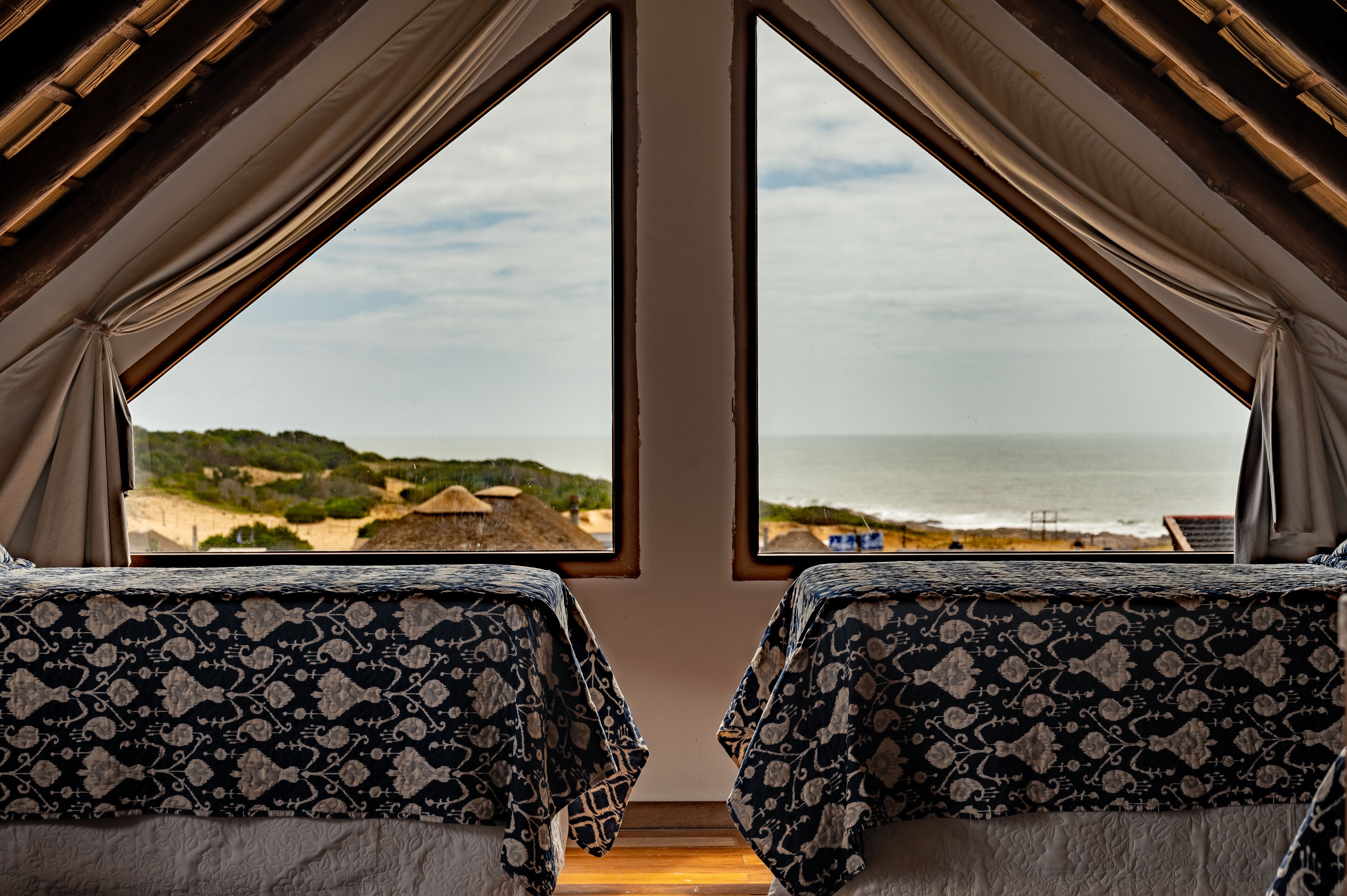 Apartamento, vistas al mar | Cortinas opacas, tabla de planchar con plancha, wifi gratis