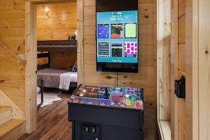 Cabin, 3 Bedrooms | Games room