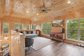 Living area - Chasing The Son Cabin 3 Bedroom Cabin by RedAwning (Sevierville)