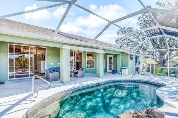 Outdoor pool, a heated pool