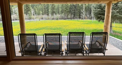 Riverfront home with amazing views, fireplace & washer/dryer