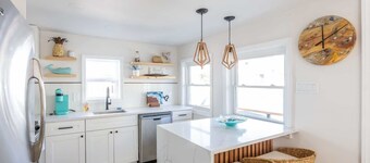 Beach Block-1min Walk-Luxury-The Reef Downstairs