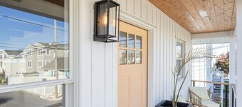 Beach Block-1min Walk-Luxury-The Reef Upstairs