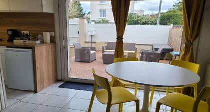 Charming Amboise center apartment with private terrace