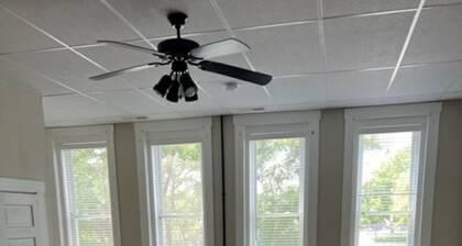 Harv's Uptown Retreat on World's Largest Square