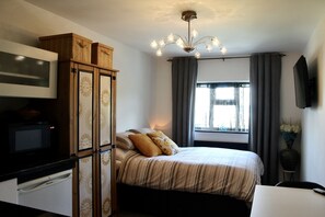 1 Schlafzimmer, Bügeleisen/Bügelbrett, WLAN, Bettwäsche