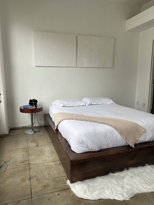 1 bedroom, WiFi, bed sheets