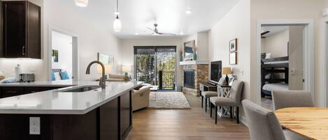 숙박 시설 정면