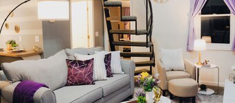 Spacious Stylish Retreat in the Heart of Clifton Neighborhood, King Bed, Coffee!