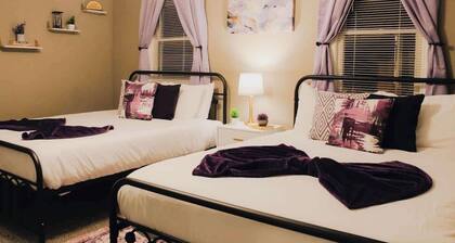 Charming Clifton Loft with Balcony & Free