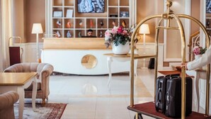 Reception - Palace Hotel & SPA (Durrës)