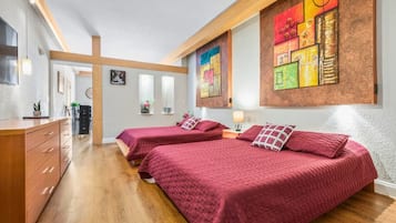 1 bedroom, desk, iron/ironing board, free WiFi