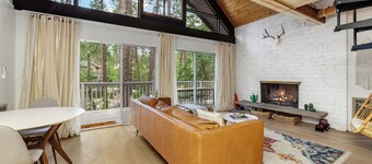 Silver King Cabin. 6,200 ft of elevation. 10 minutes from downtown Prescott. 