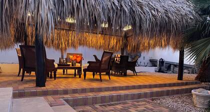 Hidden gem, close to Jan Thiel beach Curacao