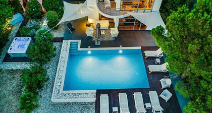 Luxusvilla Duchess mit Pool